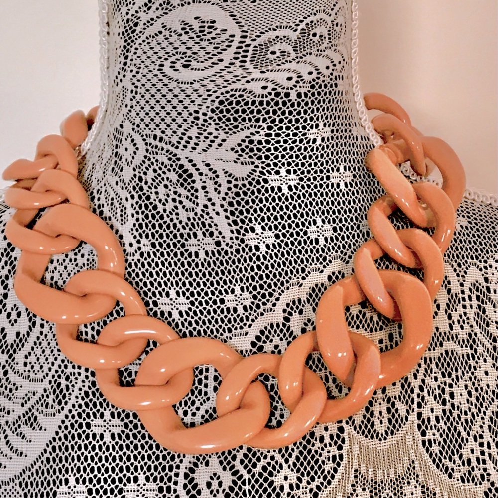 Chunky plastic necklace